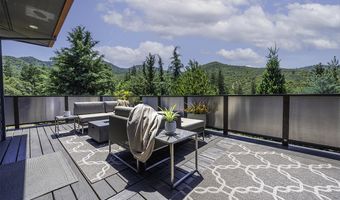 753 Wrights Creek Dr, Ashland, OR 97520