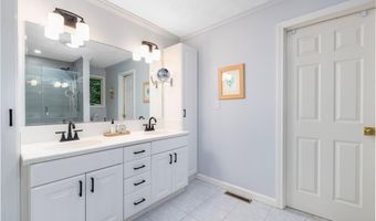 5 Woodbine Ln, Exeter, RI 02822