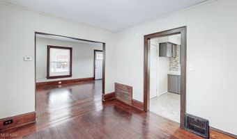 2248 East Ave, Akron, OH 44314