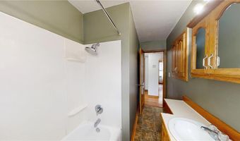 813 Pillsbury Ave, Albert Lea, MN 56007