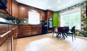 157 MAIN St, Gouldsboro, PA 18424