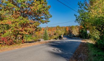 3 Back Rd, Abbot, ME 04406