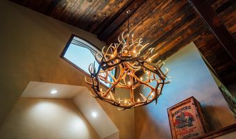 29 WHITE POINT Rd, Cora, WY 82925
