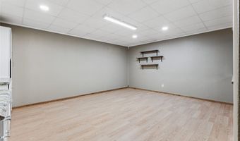 1124 12th Ave SE, Altoona, IA 50009