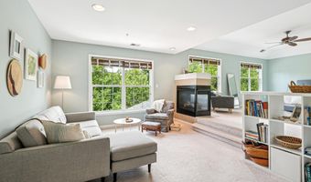 12401 CHASEMOUNT Ct, Bowie, MD 20720