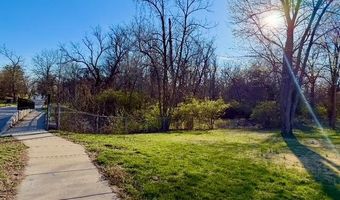 231 Ries Rd A, Ballwin, MO 63021