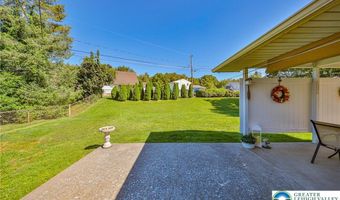 3016 Coplay Ln, North Whitehall, PA 18052