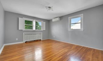 110 Herald Ave, Bridgeport, CT 06606