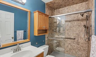 593 Allison Dr, Almont, MI 48003