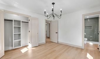 207 Oakmont Dr, Boiling Springs, SC 29316