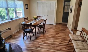 124 Pilgrim Rd, Bristol, CT 06010