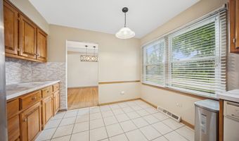 2115 E EUCLID Ave, Arlington Heights, IL 60004