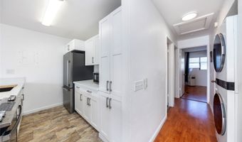 46-271 Kahuhipa St 301, Kaneohe, HI 96744