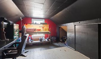 2094 Allan St, Adrian, MI 49221