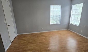 300 LAKEPOINTE Dr 204, Altamonte Springs, FL 32701