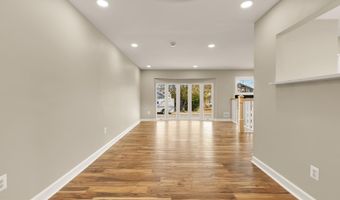 8730 EWING Dr, Bethesda, MD 20817