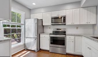 2522- D S ARLINGTON MILL Dr 4, Arlington, VA 22206