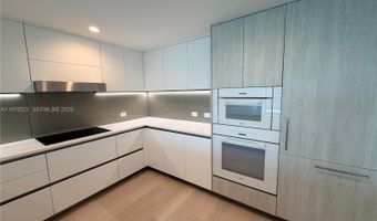 9201 E Bay Harbor Dr 303, Bay Harbor Islands, FL 33154