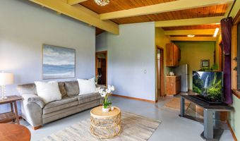 2114- B KAIWIKI Rd, Hilo, HI 96720