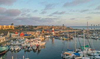 1200 N Harbor Dr 15B, Oceanside, CA 92054