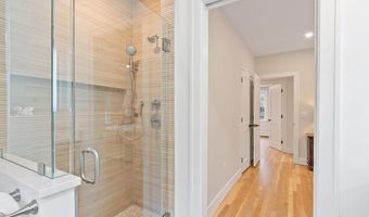 21 Clark Rd, Bedford, MA 01730