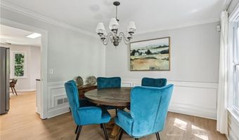 195 Wendy Hill Dr, Alpharetta, GA 30009