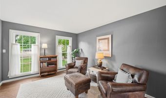 501 Oak Leaf Manor Ct, Ballwin, MO 63021