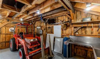 167 Cranberry Ridge Rd, Glocester, RI 02857