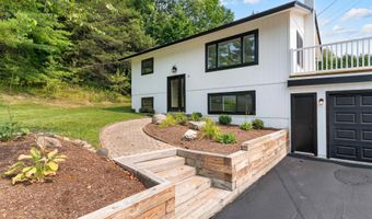 21 Moonlight Dr, Barre, VT 05641