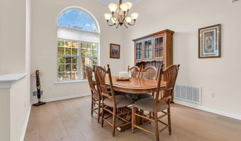 4 Faulkners Pl, Barnegat, NJ 08005