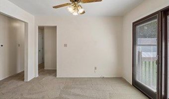 1207 4th Ave SE, Altoona, IA 50009