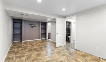 4097 Whitehall Dr, Arnold, MO 63010
