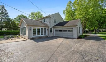 195 Shawnee Trl, Aurora, OH 44202