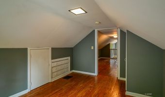 37 Euclid Dr, Athens, OH 45701