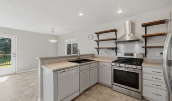 5113 NE Ledgestone Ct, Ankeny, IA 50021