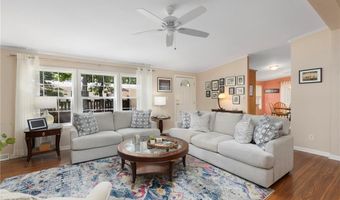 8 King Philip Rd, Coventry, RI 02816