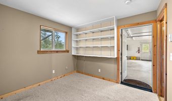 15816 S WAVE Rd, Mulino, OR 97042