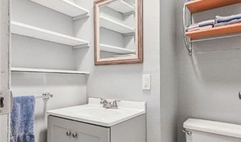 10265 Beaver Trl, Aurora, OH 44202