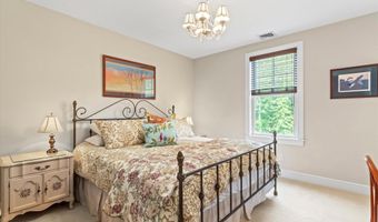 7 Nathan Cutler Dr, Bedford, NH 03110