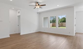 314 Brood Dr, Adkins, TX 78101