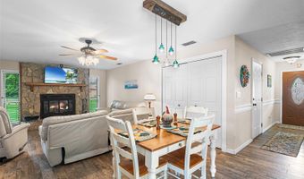 204 ESSARY St N, Auburndale, FL 33823