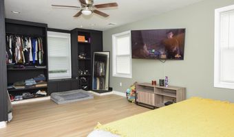 150 Hathaway Rd, Acushnet, MA 02743