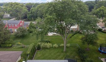 2003 E Lillian Ln, Arlington Heights, IL 60004