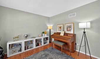 2426 Guardian Ct, Arnold, MO 63010