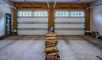 214 Pasture Ln, Banner Elk, NC 28604