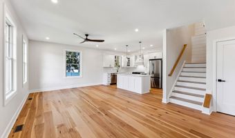 515 Sandalwood Rd, Villas, NJ 08251