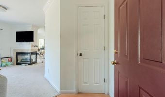 5975 TERRAPIN Pl 301C, Alexandria, VA 22310