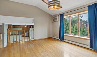 2 Huckleberry Rd, Coventry, RI 02816