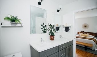 17442 Burma St, Encino, CA 91316