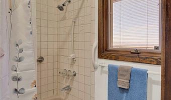 8988 Buena Vis, Apple Valley, CA 92308